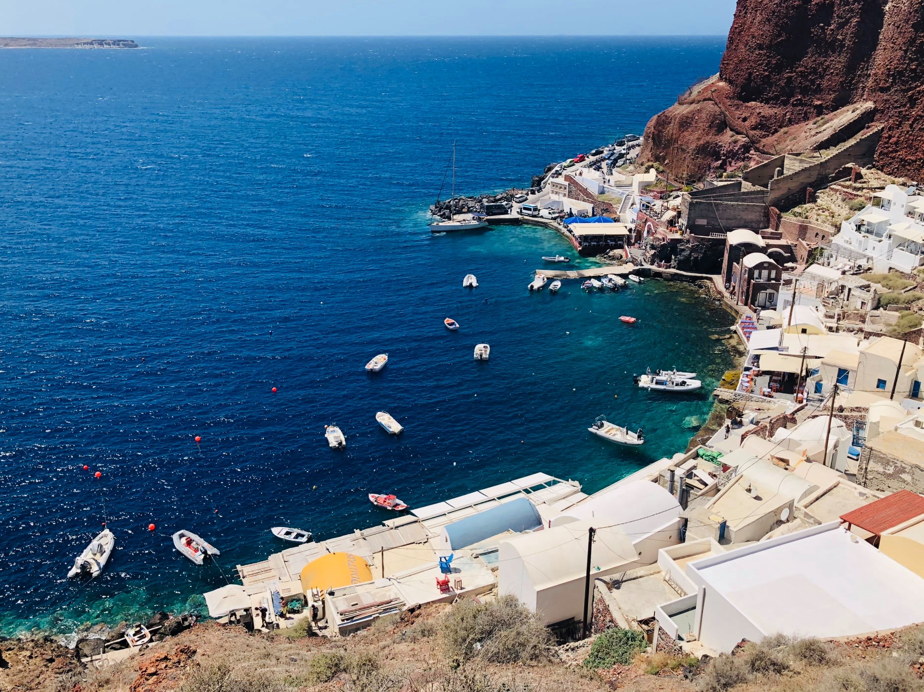 4 days in Santorini – Ultimate Budget Itinerary for Beginners - Em Knows Places