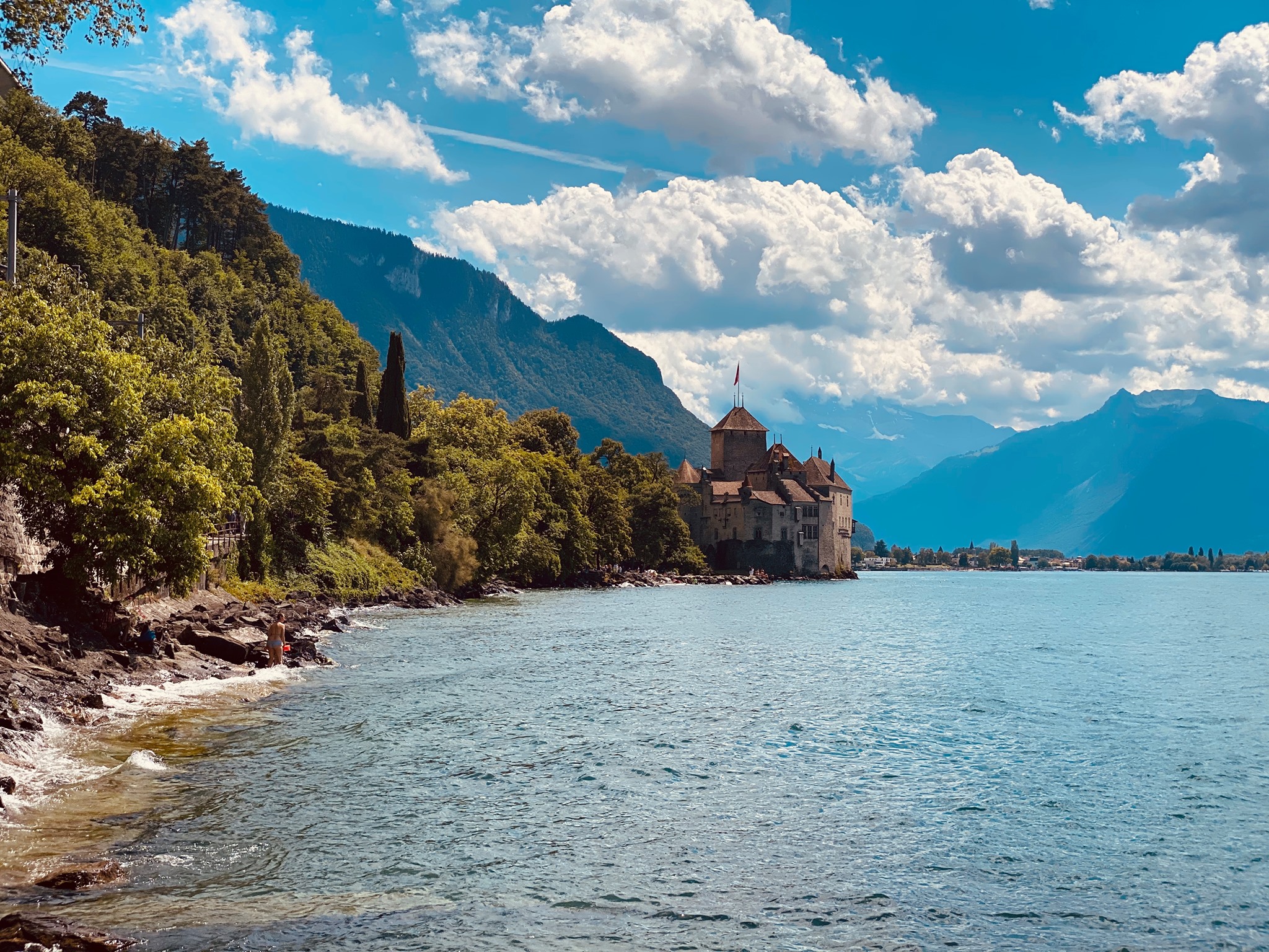 How to spend a day in Montreux - Walking Tour - Em Knows Places